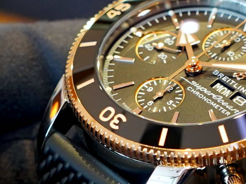 ゴールドが輝くドレスアップされたオシャレなダイバーズウォッチ スーパーオーシャン ヘリテージ ブライトリングブティック大阪 公式ブログ
